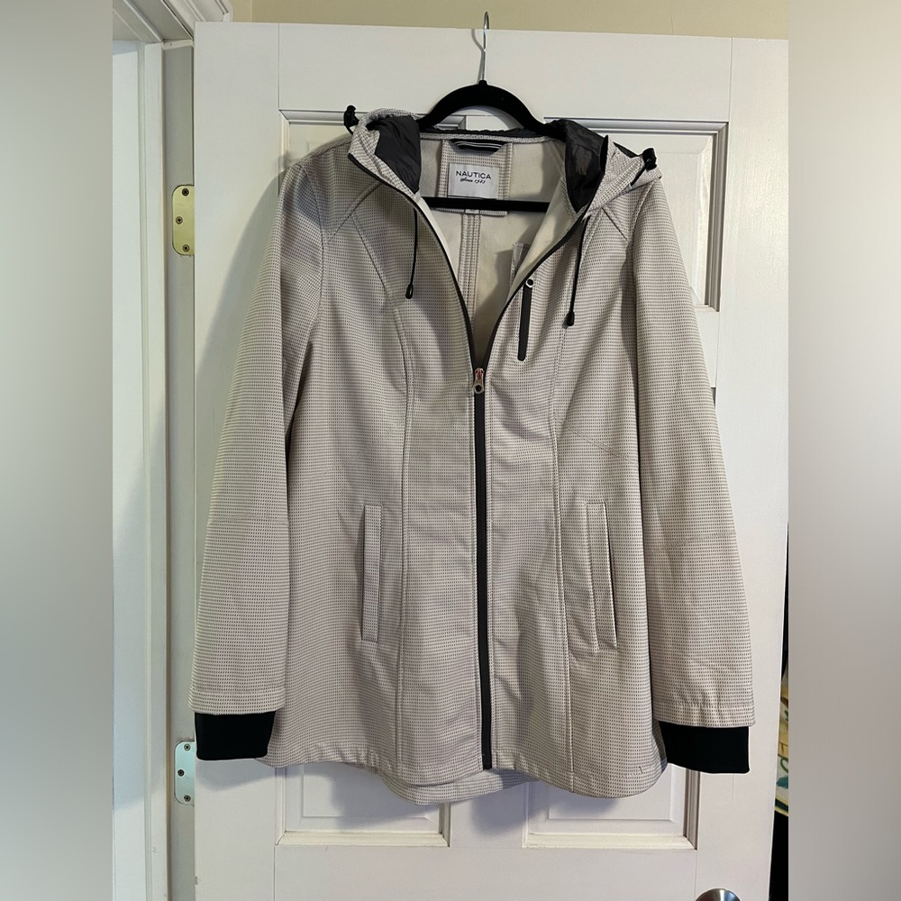 Classy Nautica Outdoor Waterproof Jacket L w/ Hood Pristine Condition Never Worn